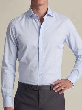 Camisa azul claro lisa de punto fácil de planchar