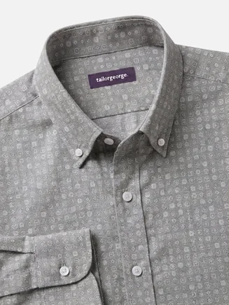 Camisa de franela gris ligera con estampado