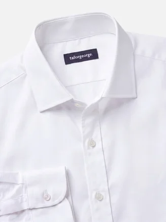 Camisa de sarga blanca, ligera y lisa