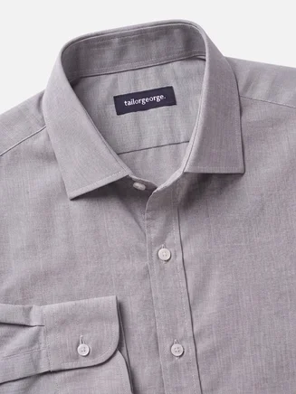 Camisa marrón lisa de planchado fácil de punta a punta