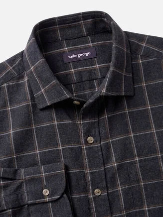 Camisa de franela gris oscuro a cuadros